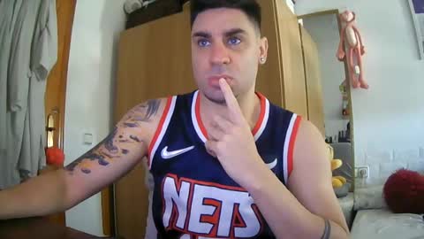 Snapshot of diselobienclaro chatting on June 12, 2026, 11:20 am diselobienclaro online show from June 12, 2026, 11:20 am