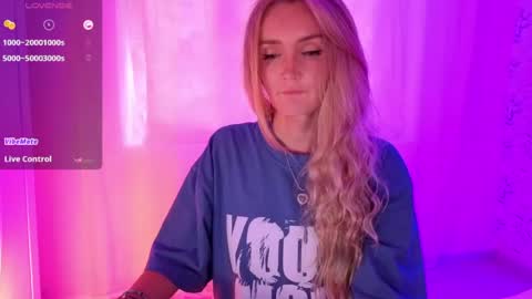 Snapshot of disney__princess chatting on August 2, 2026, 4:27 pm JASMINE online show from August 2, 2026, 4:27 pm