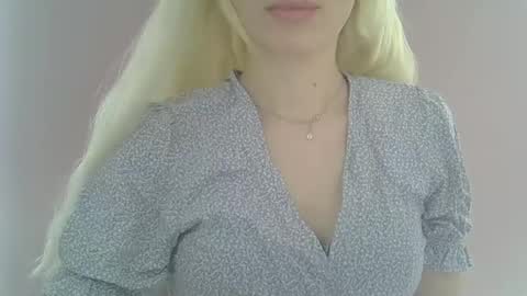 DitaMilton online show from February 25, 2026, 10:58 am