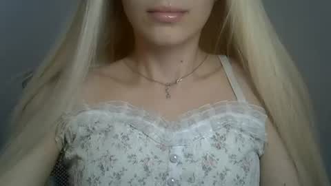 DitaMilton online show from July 12, 2026, 2:08 pm