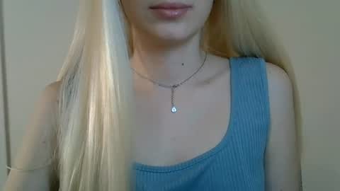 DitaMilton online show from July 16, 2026, 8:59 pm