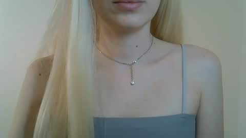 DitaMilton online show from July 18, 2026, 8:34 pm