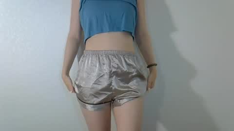 DitaMilton online show from July 21, 2026, 7:49 pm