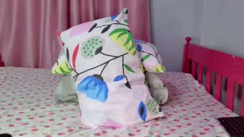 divalorah_ebony online show from April 7, 2026, 6:52 pm