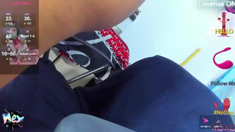 divaxxx4 online show from February 1, 2025, 1:51 pm