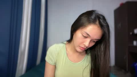 Snapshot of divina_graciaxx chatting on July 15, 2026, 3:12 am DIVINA online show from July 15, 2026, 3:12 am