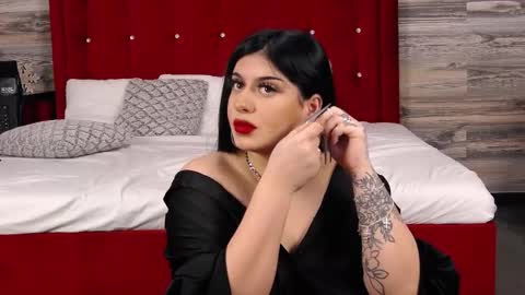 Aria online show from November 9, 2025, 6:55 am