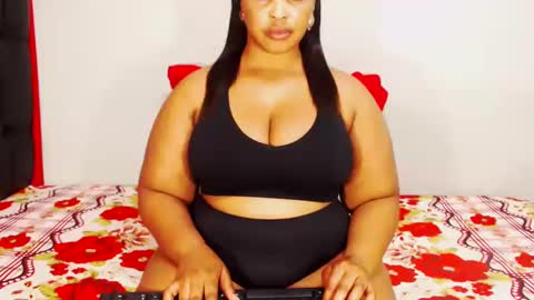 divinebooty93 online show from November 5, 2025, 12:27 pm