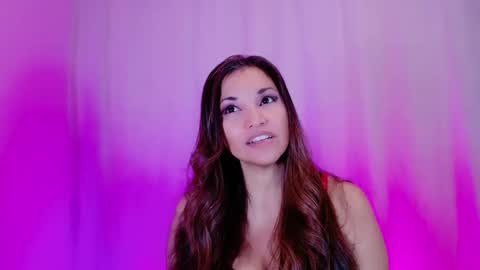 DivineLynn online show from February 2, 2025, 12:13 pm