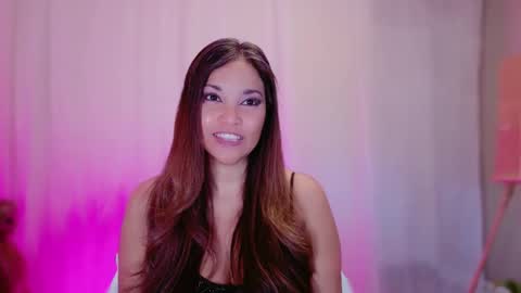 DivineLynn online show from February 25, 2025, 1:17 pm