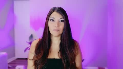 DivineLynn online show from February 26, 2026, 1:10 pm