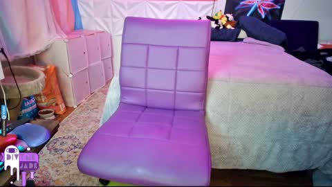 Jade Divyne online show from December 4, 2024, 5:49 am