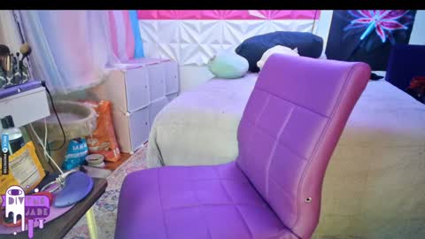 Jade Divyne online show from December 16, 2024, 2:38 pm