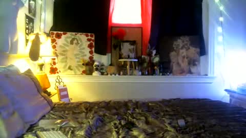 Dixie Doll online show from October 9, 2025, 5:22 pm