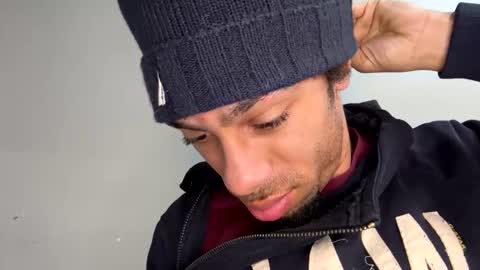 Snapshot of dixkzilla chatting on February 7, 2026, 10:35 pm dixkzilla online show from February 7, 2026, 10:35 pm