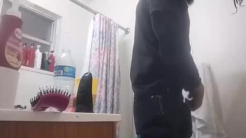 dixonbird41 online show from February 6, 2026, 7:34 am