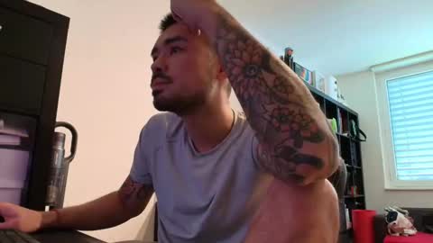 Snapshot of dixonhuang chatting on September 19, 2025, 8:05 am D online show from September 19, 2025, 8:05 am