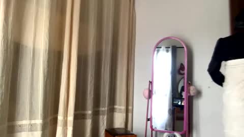 djayanah online show from April 10, 2026, 4:39 am