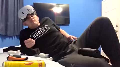 Snapshot of djcloudy22223 chatting on November 15, 2025, 10:34 am djcloudy22223 online show from November 15, 2025, 10:34 am