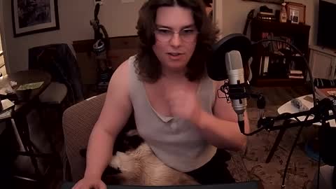 Snapshot of djentslut chatting on December 4, 2024, 12:52 am djentslut online show from December 4, 2024, 12:52 am