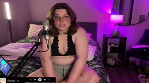 Snapshot of djentslut chatting on December 6, 2024, 3:52 am djentslut online show from December 6, 2024, 3:52 am