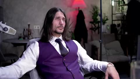 Snapshot of dl_raven chatting on October 20, 2025, 10:38 am Silverhand online show from October 20, 2025, 10:38 am