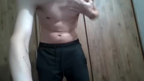 Snapshot of dlittle33 chatting on February 5, 2025, 11:50 pm dlittle33 online show from February 5, 2025, 11:50 pm