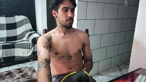 Snapshot of dmacedo96 chatting on November 18, 2025, 6:01 pm AmigodotadoZL online show from November 18, 2025, 6:01 pm