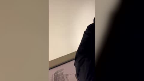 dnut4341 online show from April 7, 2026, 1:06 am