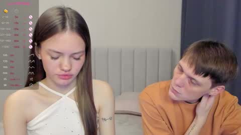 Snapshot of do_dick chatting on November 21, 2025, 8:51 pm Polly and Kiriko online show from November 21, 2025, 8:51 pm