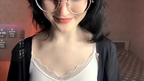Snapshot of dodiebabikian chatting on May 1, 2026, 9:19 pm Annie PVT IS OPEN online show from May 1, 2026, 9:19 pm