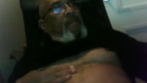 Snapshot of dofrank969 chatting on February 4, 2026, 12:05 am dofrank969 online show from February 4, 2026, 12:05 am