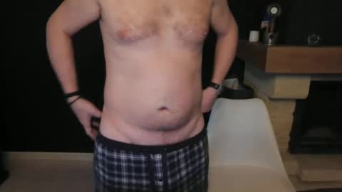 Snapshot of doggydaddi chatting on March 10, 2025, 6:49 am Alex online show from March 10, 2025, 6:49 am