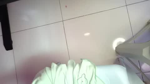 asian little tiger online show from March 11, 2025, 2:10 am