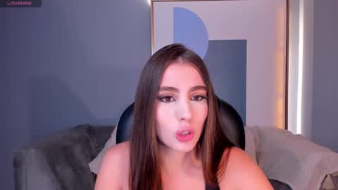 Dolcie  online show from March 3, 2025, 12:04 am