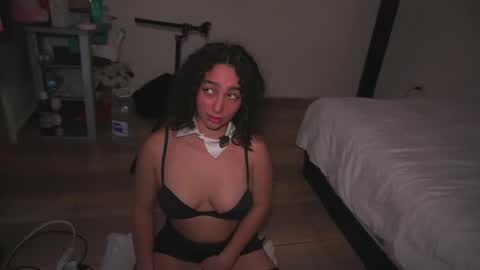 Alice y Ros online show from September 16, 2025, 7:26 pm