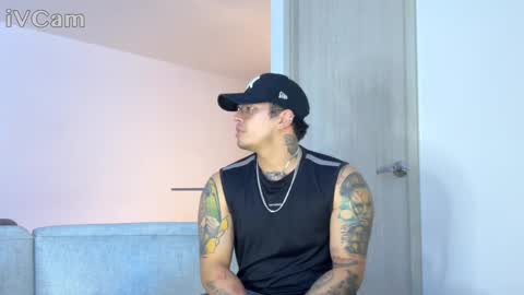 Auro and Santiago online show from October 25, 2025, 3:14 am