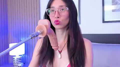 Snapshot of doll_bella_ chatting on July 10, 2026, 8:00 pm Bella online show from July 10, 2026, 8:00 pm