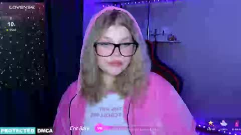 Chloe online show from December 29, 2024, 9:20 pm