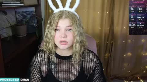 Chloe online show from January 20, 2025, 10:18 am