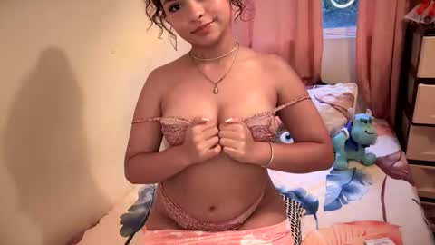 Snapshot of doll_dolcce chatting on October 11, 2025, 8:51 pm doll dolcce online show from October 11, 2025, 8:51 pm