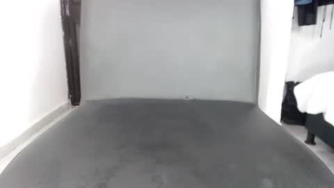 doll_dollys_ online show from February 5, 2025, 7:20 pm