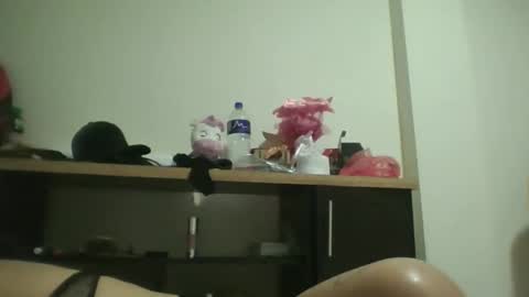 Snapshot of doll_dollys_ chatting on March 26, 2026, 11:43 pm doll_dollys_ online show from March 26, 2026, 11:43 pm