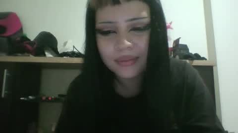 Snapshot of doll_dollys_ chatting on March 28, 2026, 12:32 am doll_dollys_ online show from March 28, 2026, 12:32 am