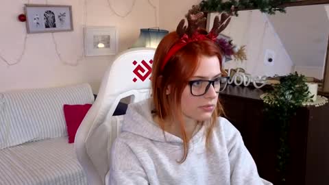 Your doll Lesli online show from December 26, 2024, 3:20 pm