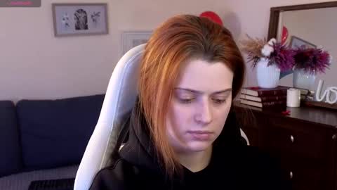 Your doll Lesli online show from February 25, 2025, 2:22 pm