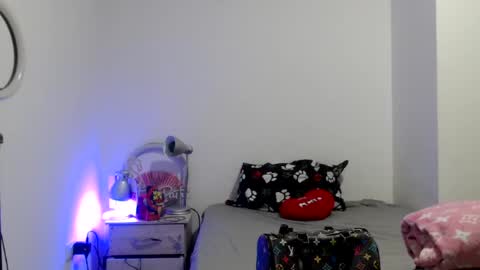 Catherine XXX online show from July 11, 2026, 7:27 pm