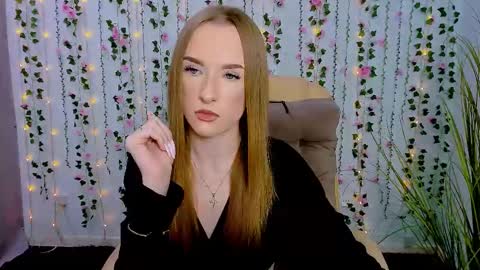 doll_vey online show from March 9, 2025, 9:24 am