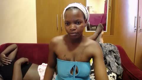 Bella online show from November 12, 2025, 9:21 am