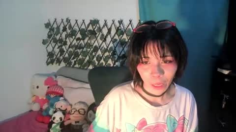 Snapshot of dolliette chatting on September 23, 2025, 3:09 am mina online show from September 23, 2025, 3:09 am